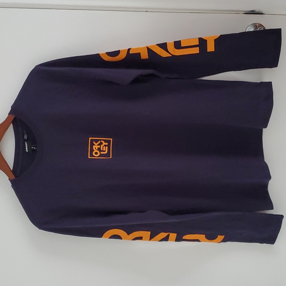 Oakley Men's Long Sleeve Tee